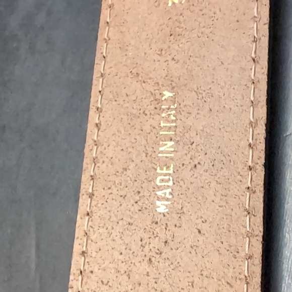 Rodier Genuine Brown Leather Woman's Belt with Coin Like Buckle. - Picture 10 of 16